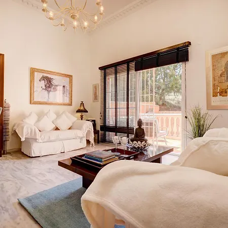 Traditional Townhouse, 4 Bed With Terraces And Private Bbq * Benalmadena