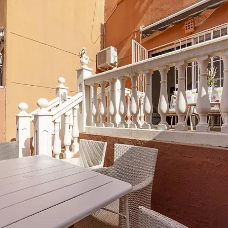 Feriehus Traditional Townhouse, 4 Bed With Terraces And Private Bbq