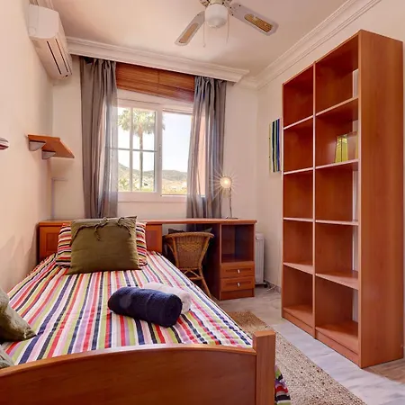 Feriehus Traditional Townhouse, 4 Bed With Terraces And Private Bbq