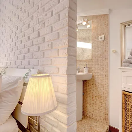 Traditional Townhouse, 4 Bed With Terraces And Private Bbq Feriehus *