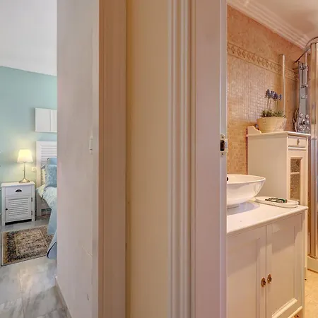 Feriehus Traditional Townhouse, 4 Bed With Terraces And Private Bbq Benalmádena
